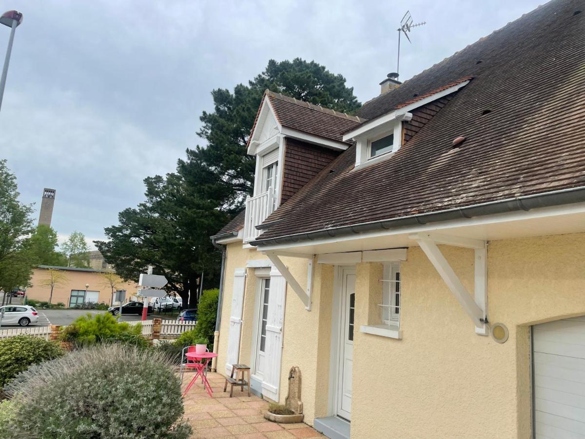 Maison 10/12 Pers Tres Proche Circuit Le Mans Kültér fotó